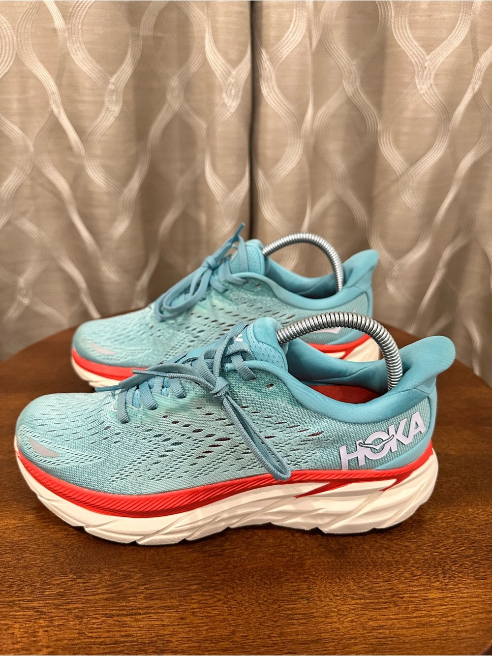 Hoka One One Clifton 8 Woman’s Teal Sneakers Size 8B Running Shoes 1119394 AEBL
